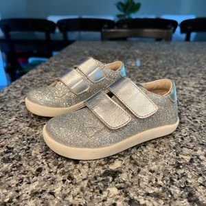 Old soles leather sparkly sneakers size European 25, US 8